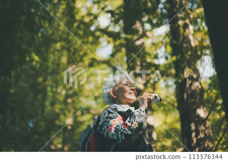 年長 女生 女孩 113376344