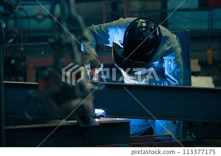 Factory welder 113377175