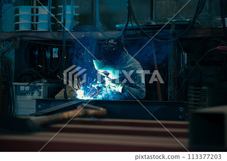 Factory welder Factory welder 113377203