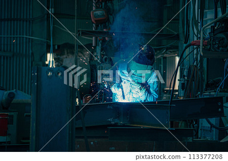 Factory welder Factory welder 113377208