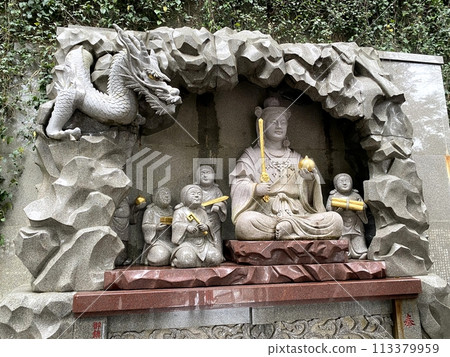 [旅遊/寺廟寺廟] 神奈川縣江之島神社瑞神門與弁財天童子像 113379959