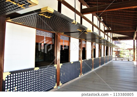 Scenery of the main hall of Daikakuji Temple with lattice doors Scenery of the main hall of Daikakuji Temple with lattice doors 113380805