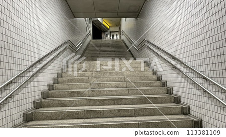 Stairs leading to ground level Stairs leading to ground level 113381109