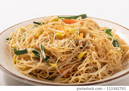 炒麵(來自香港的蛋麵) 炒麵(來自香港的蛋麵) 113382791