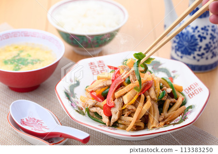 Chinese food: Green pepper and pork stir fry Chinese food: Green pepper and pork stir fry 113383250