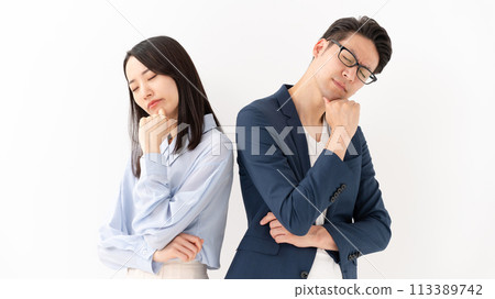Business, men and women, confused 113389742
