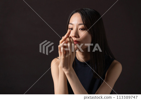 Young woman Asian beauty 113389747