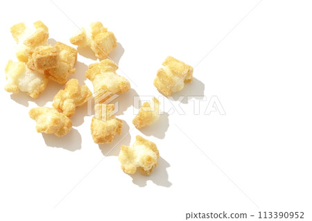 Rice crackers photographed on a white background 113390952