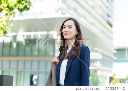 商務中年婦女 113392442