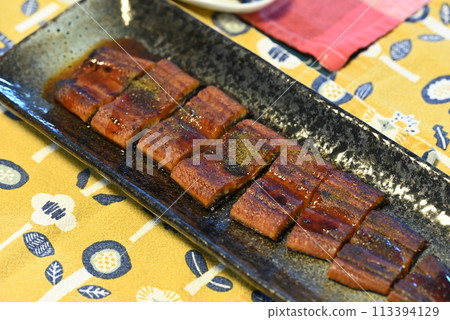 香噴噴的花椒烤鰻魚 香噴噴的花椒烤鰻魚 113394129