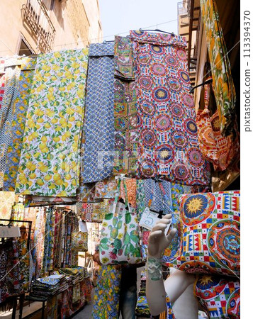 義大利巴勒莫彩色桌布的銷售 113394370