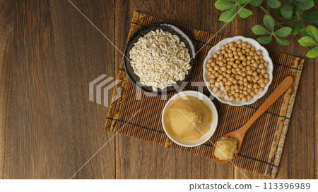 Soybeans, miso and rice malt | Saikyo miso and white miso images 113396989