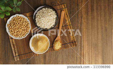 Soybeans, miso and rice malt | Saikyo miso and white miso images 113396990