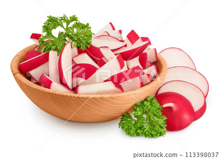 Radish slices in wooden bowl isolated on white background with full depth of field 113398037