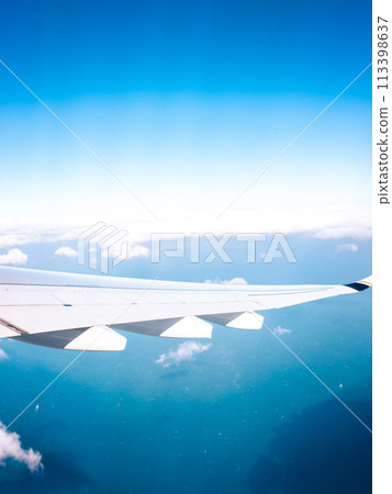 Sea as seen from an airplane 113398637