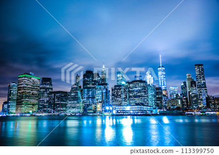 從布魯克林看紐約曼哈頓夜景 從布魯克林看紐約曼哈頓夜景 113399750