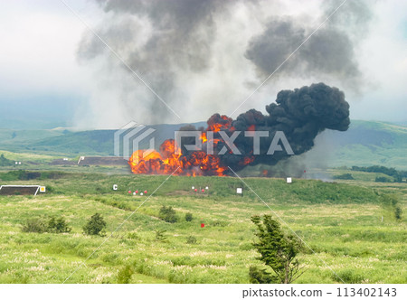 自衛隊演習中發生爆炸火焰 自衛隊演習中發生爆炸火焰 113402143