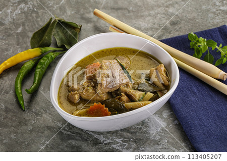 Thai green curry soup with basil 113405207