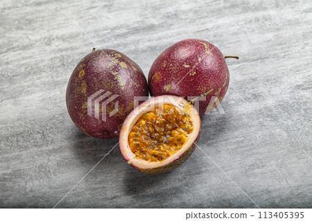 Fresh ripe sweet tropical Maracuya 113405395