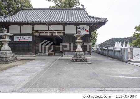 Kotohira Shrine (Kagawa Prefecture) Wooden Horse Stable Kotohira Shrine (Kagawa Prefecture) Wooden Horse Stable 113407997