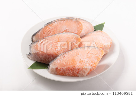 冷凍銀鹽鮭魚（智利養殖）（宮城縣加工） 113409591