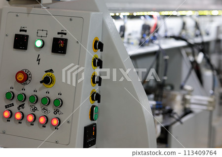 control panel of automated edge banding machine 113409764