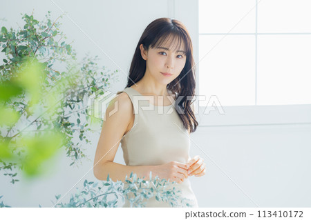 Young lady's portrait Young lady's portrait 113410172