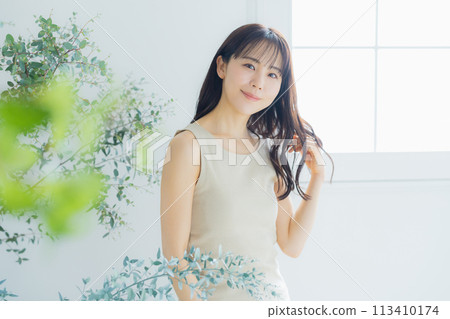 Young lady's portrait Young lady's portrait 113410174