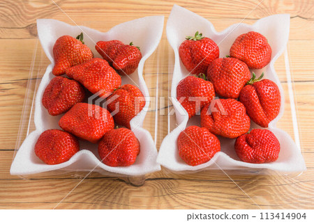 春天的味道甘王草莓 113414904