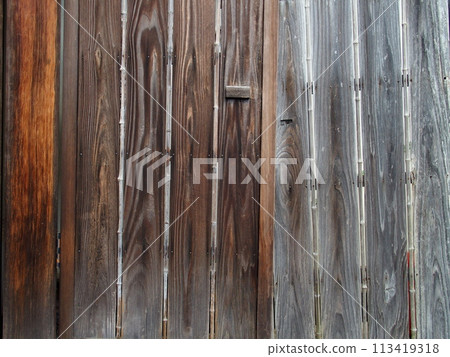 Old back door of an old house Old back door of an old house 113419318
