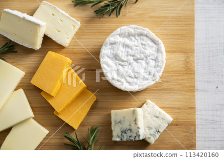 Natural cheese platter Natural cheese platter 113420160