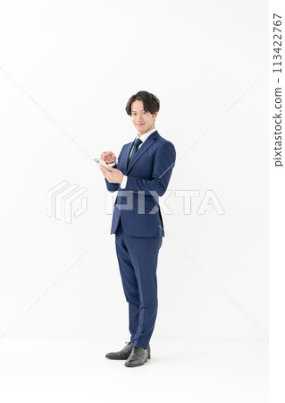 Business man full body smartphone Business man full body smartphone 113422767