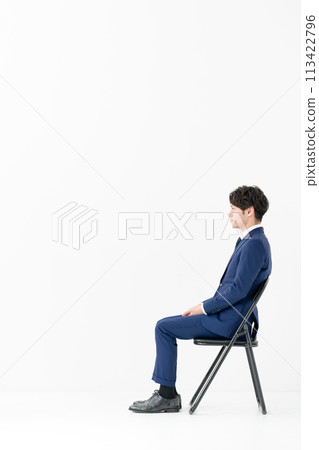 商人，全身，側坐 113422796