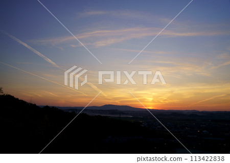 Autumn/red dusk 113422838