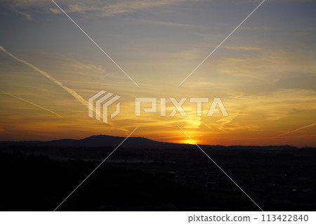Autumn/red dusk 113422840
