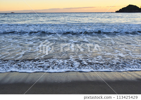 南伊豆市弓濱的美麗日落（靜岡縣） 113425429