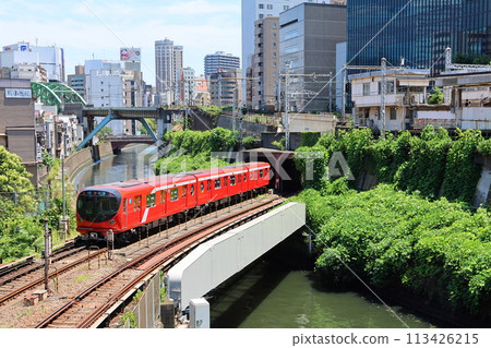 Ochanomizu Station, Marunouchi Line 2000 Series, Kanda River, Chiyoda Ward and Bunkyo Ward, Tokyo Ochanomizu Station, Marunouchi Line 2000 Series, Kanda River, Chiyoda Ward and Bunkyo Ward, Tokyo 113426215