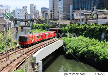 Ochanomizu Station, Marunouchi Line 2000 Series, Kanda River, Chiyoda Ward and Bunkyo Ward, Tokyo Ochanomizu Station, Marunouchi Line 2000 Series, Kanda River, Chiyoda Ward and Bunkyo Ward, Tokyo 113426222
