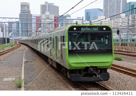 山手線E235列車 113426411
