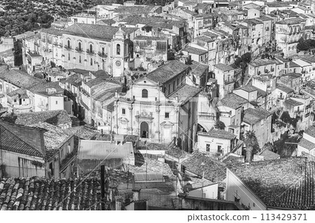 Panoramic view of Ibla, scenic lower district of Ragusa, Italy 113429371