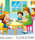Children eating lunch at a nursery school 113432590