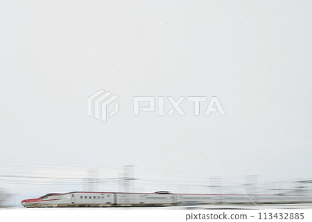 Snow Akita Shinkansen 113432885