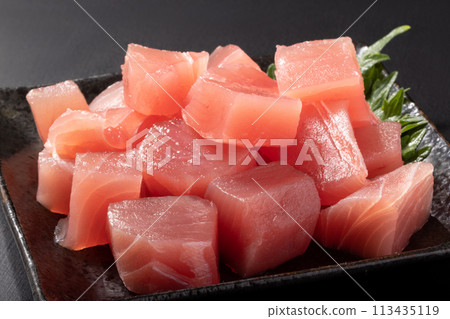 【靜岡縣產】黃鰭鮪魚(切塊生魚片) 【靜岡縣產】黃鰭鮪魚(切塊生魚片) 113435119