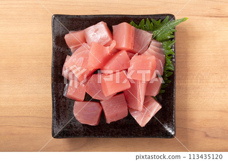 【靜岡縣產】黃鰭鮪魚(切塊生魚片) 【靜岡縣產】黃鰭鮪魚(切塊生魚片) 113435120