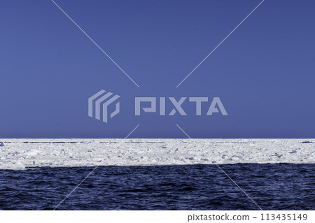 Blue sky and drift ice in Abashiri 113435149