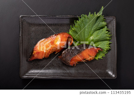 味醂烤銀鱈魚（美國產，宮城縣加工） 113435195