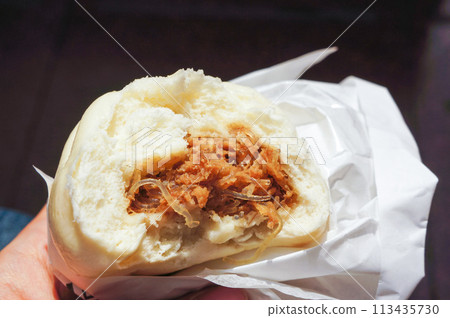 肉包吃了一半 113435730