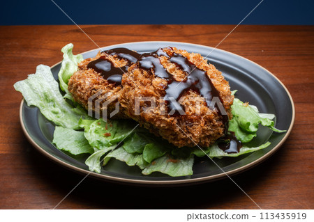 肉末排和生菜醬俯視圖 113435919