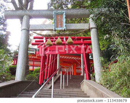 擁有一系列鳥居的金光稻荷神社（廣島東照宮境內的神社） 113438679