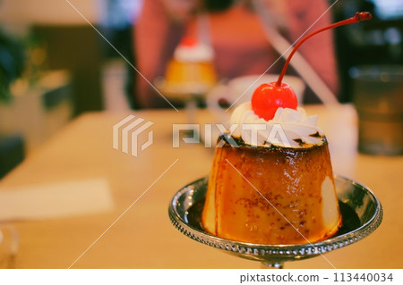 Delicious pudding 113440034